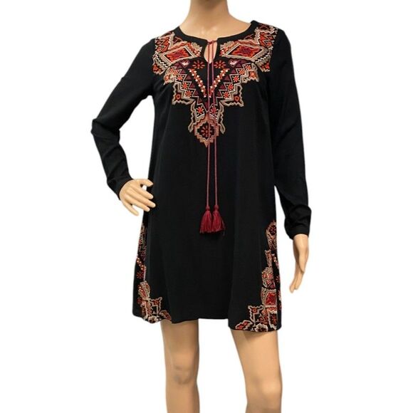 THML BOHEMIAN Tunic Black Embroidered Mini Shift Dress Sz XS - Picture 1 of 9